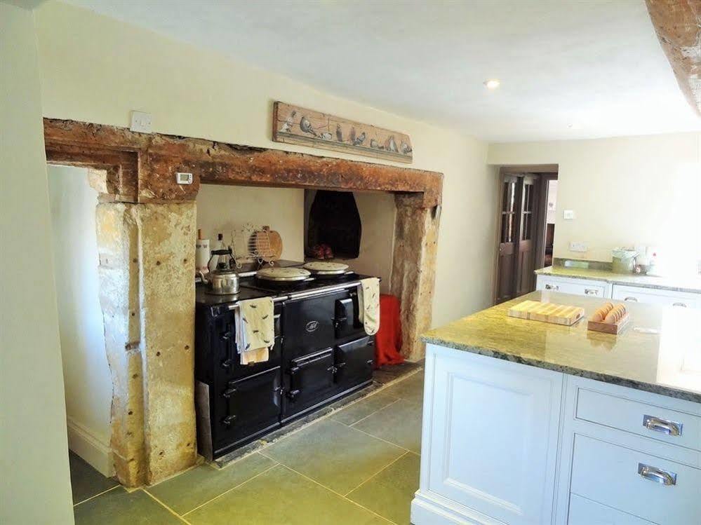 Bed and Breakfast Huxham Farmhouse East Pennard Zewnętrze zdjęcie